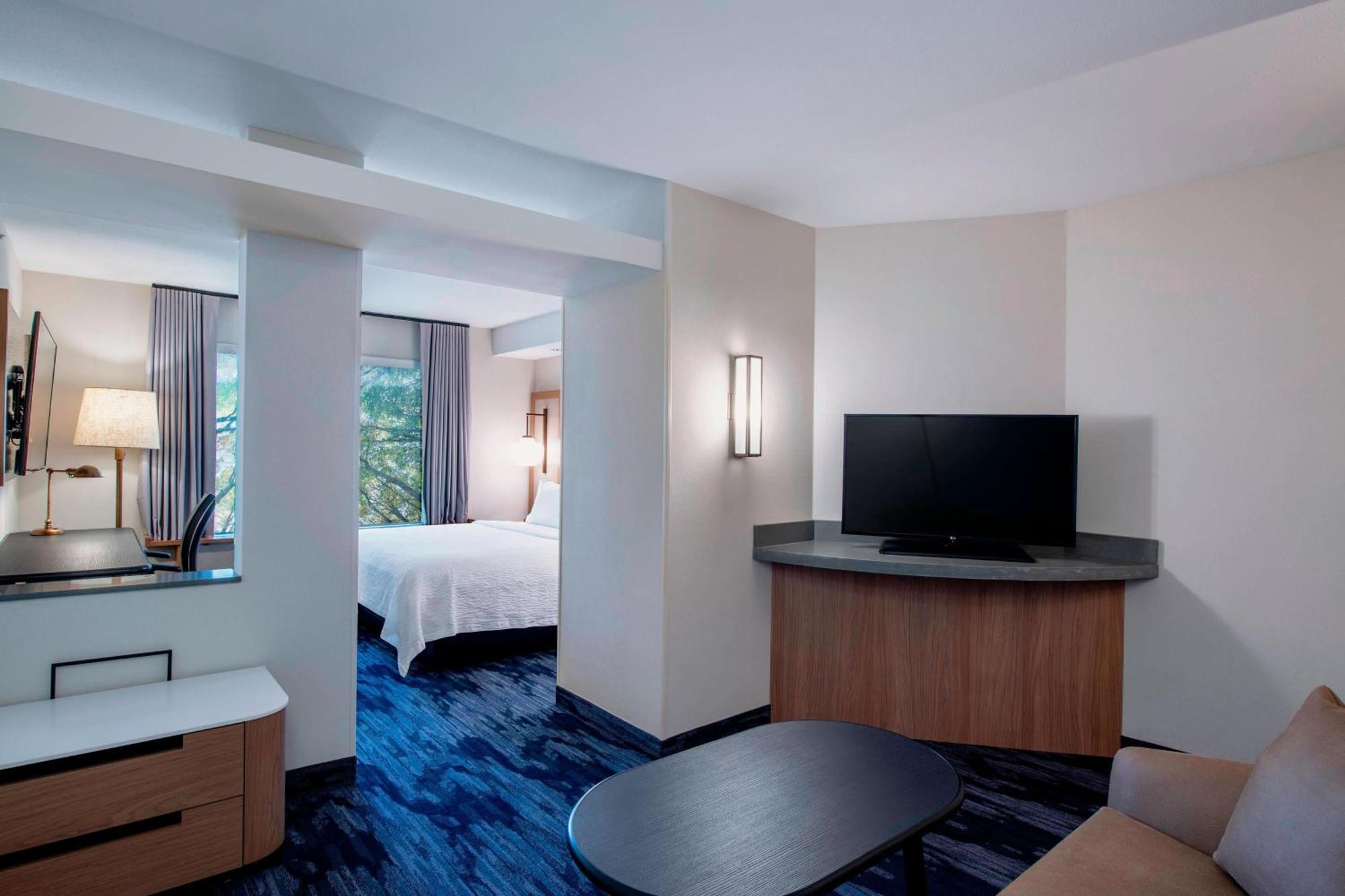 Fairfield Inn & Suites By Marriott Kelowna Exterior foto