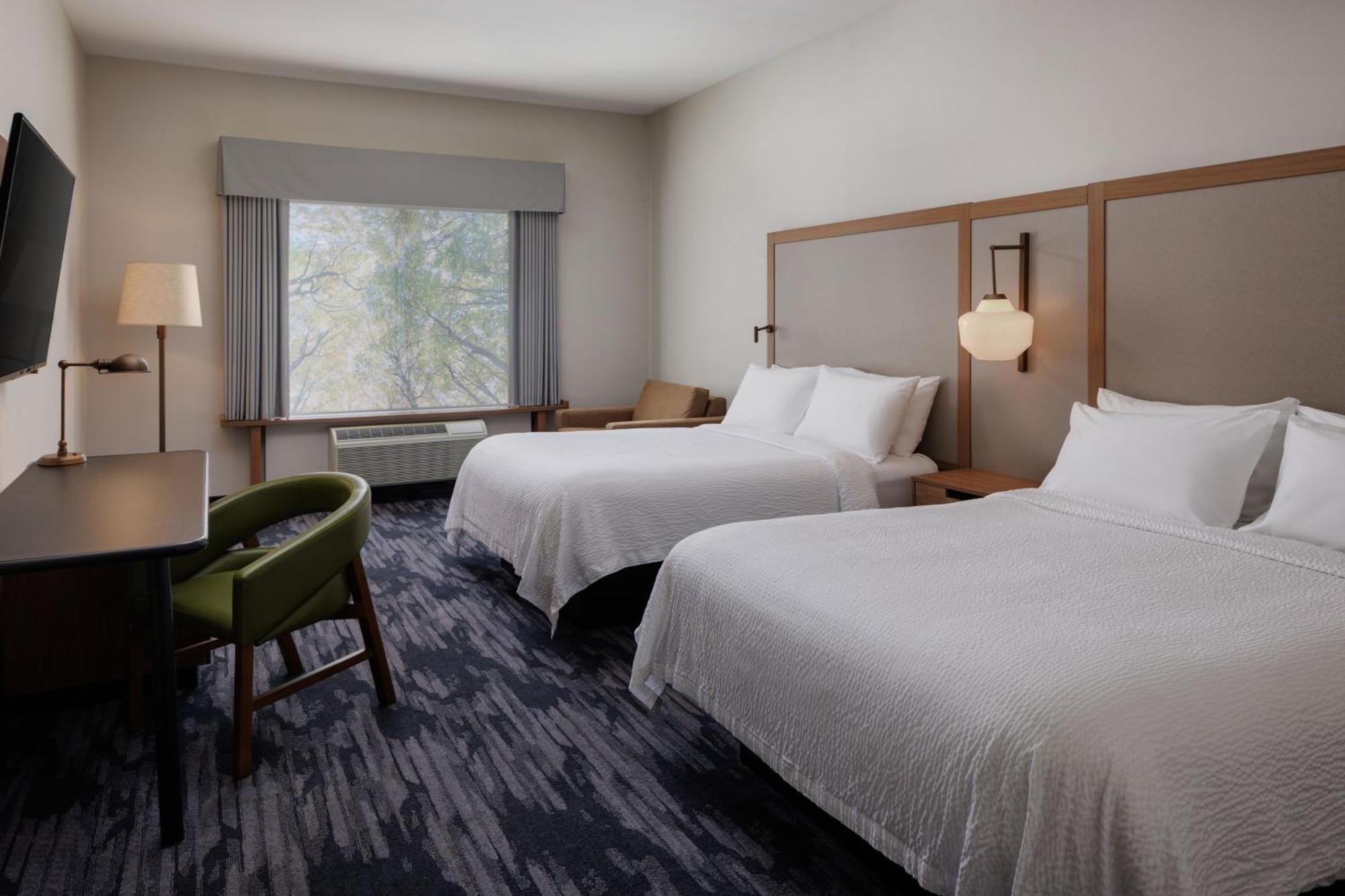 Fairfield Inn & Suites By Marriott Kelowna Exterior foto