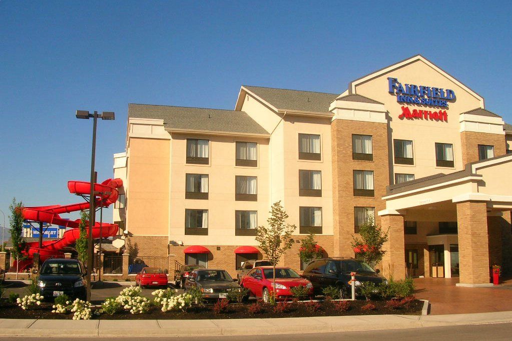 Fairfield Inn & Suites By Marriott Kelowna Exterior foto