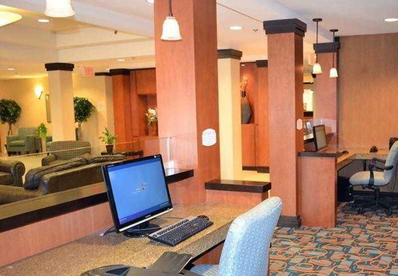Fairfield Inn & Suites By Marriott Kelowna Einrichtungen foto