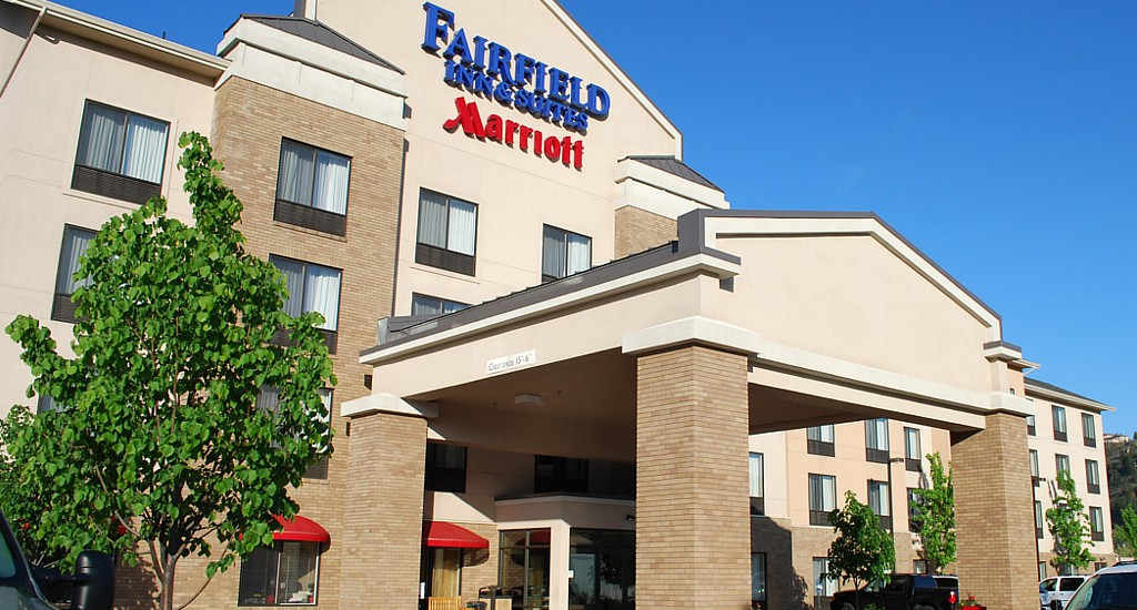 Fairfield Inn & Suites By Marriott Kelowna Exterior foto